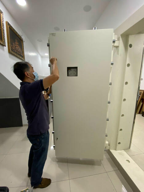 Win Safes installation photo 3 of 37