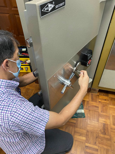 Win Safes installation photo 25 of 37