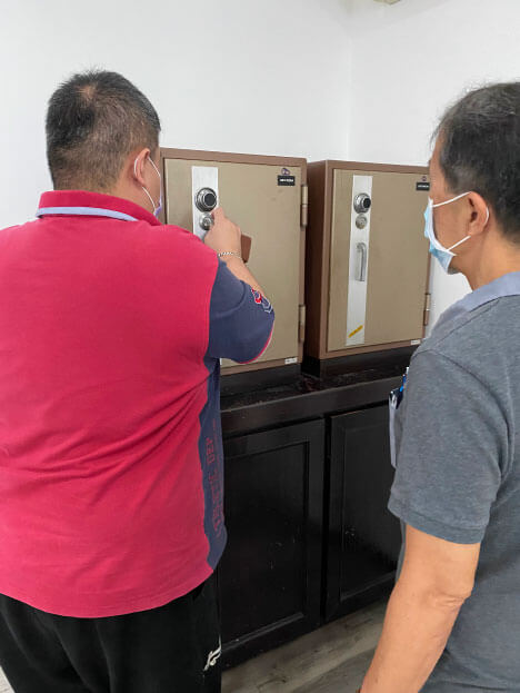 Win Safes installation photo 30 of 37
